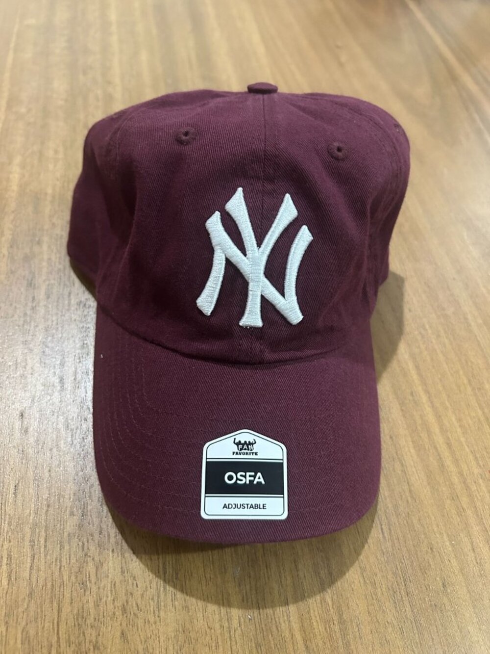 NWT New York Yankees Maroon Adjustable Baseball Cap OSFA Fan Favorite